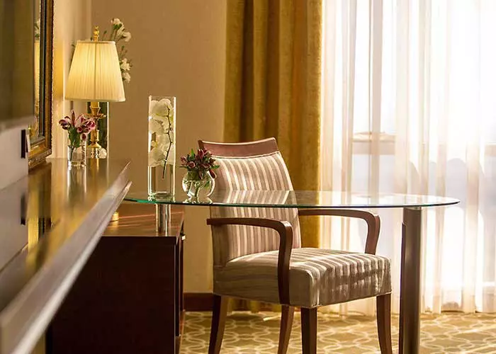 اسپیناس پالاس