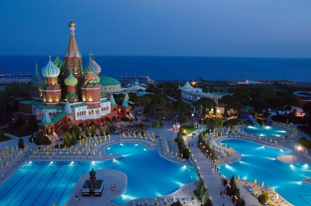 Kremlin Palace Hotel