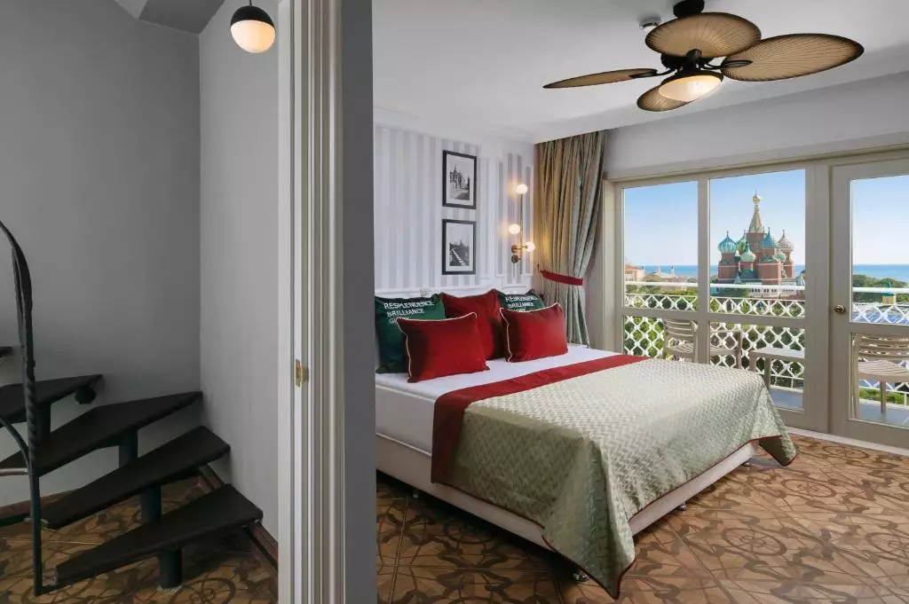 Kremlin Palace Hotel