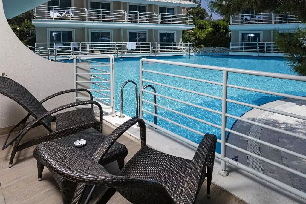 Titanic Delux Lara Hotel